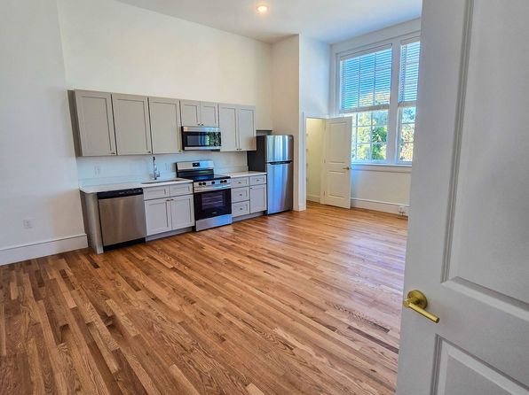 503 Longwood Ave #402