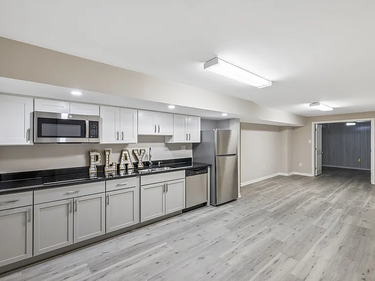 8647 Water Fall Dr — Photo 5