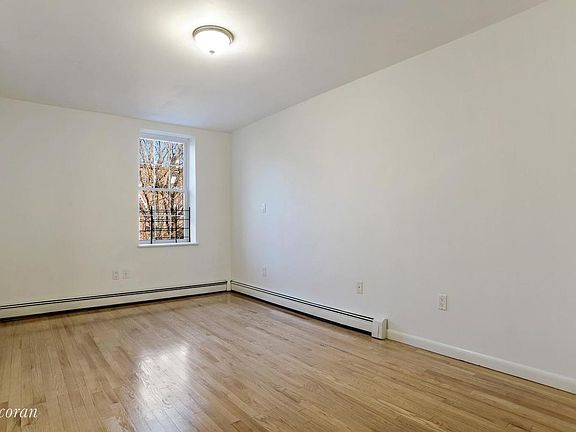 4th image of 163 Nelson St #1