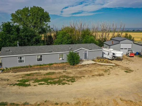 693 Lane 6, Powell, WY 82435