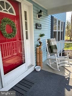 4th image of 22970 Crimson Ln
