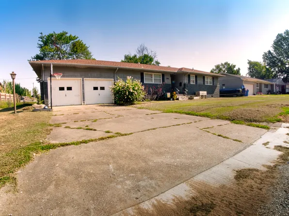 1911 Yale Ave, Miami, OK 74354