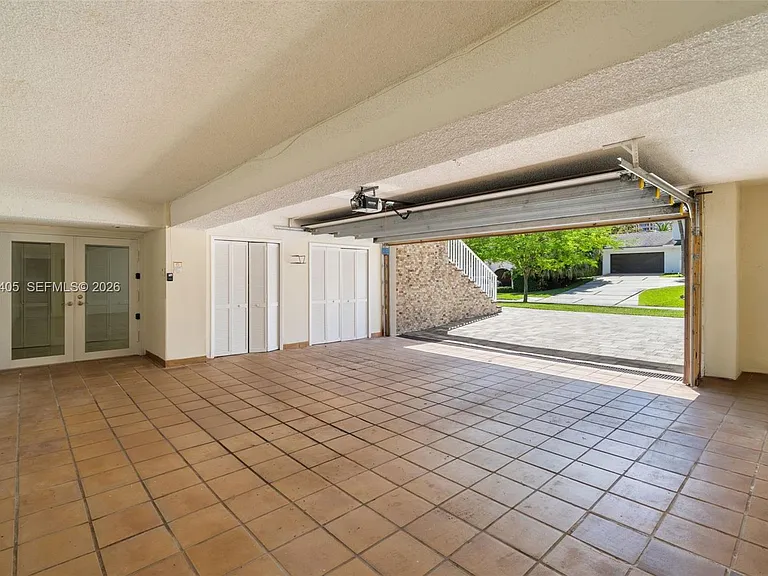 6831 Sunrise Ct — Photo 43