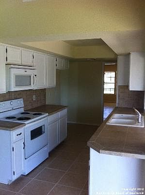 5th image of 6822 Ludgate Drive