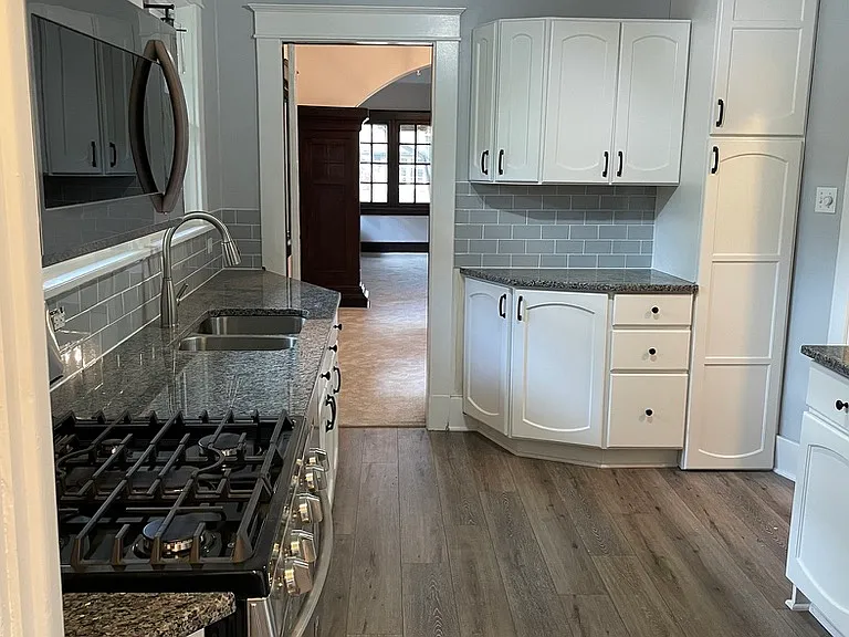 1432 Severn St — Photo 7
