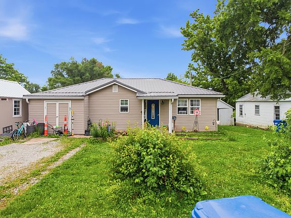2nd image of 738 Dooley Street