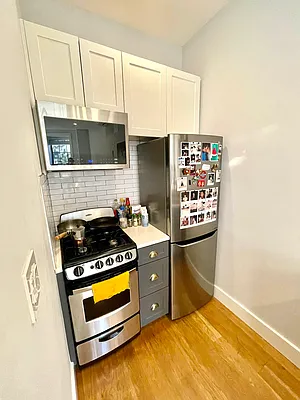 Rented by Pear NYC LLC | media 36