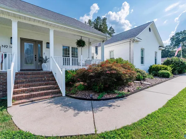 145 Erica Dr, Rogersville, AL 35652