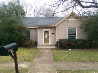 614 S Bowie St, Palestine, TX 75801