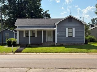 905 Central St, Water Valley, MS 38965