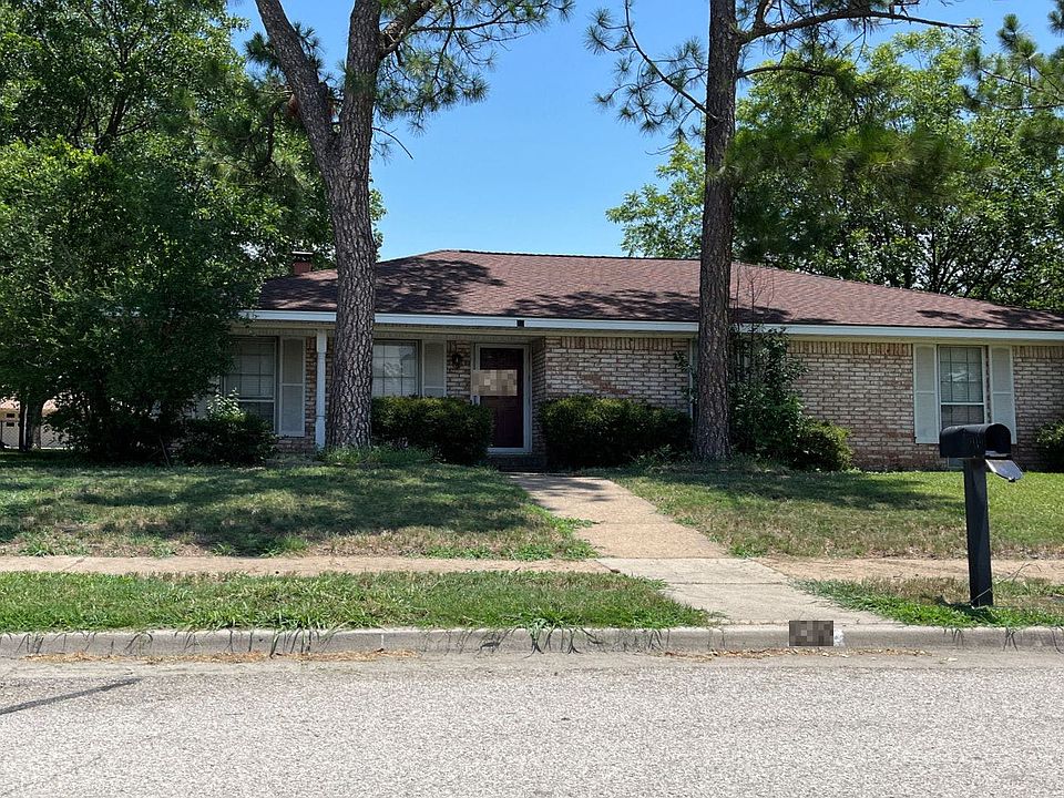 1st image of 513 Dogwood Dr