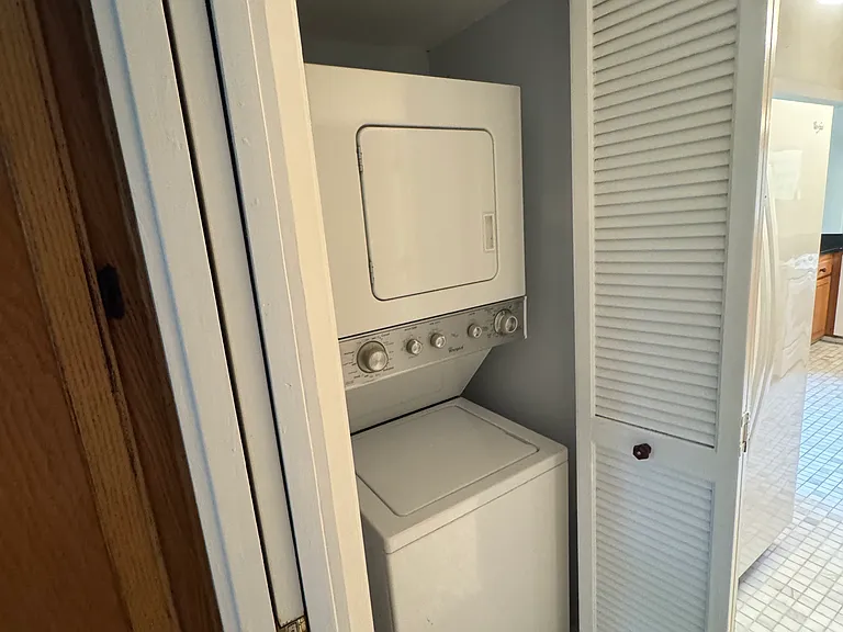 1619 E Mallory St — Photo 12