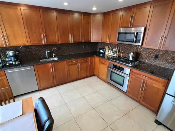 1927 78th Street image 4 of 24