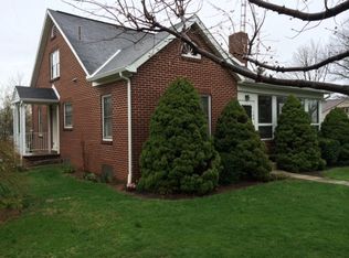 109 W Hoke St, Spring Grove, PA 17362
