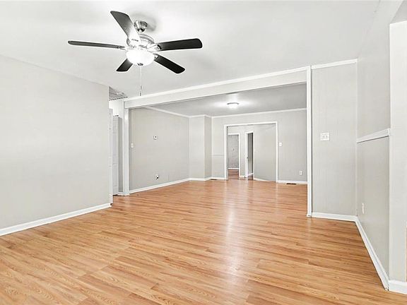 3rd image of 10646 Eagle Dr