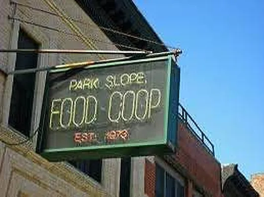 Rented by Standard Living Realty Inc | media 42