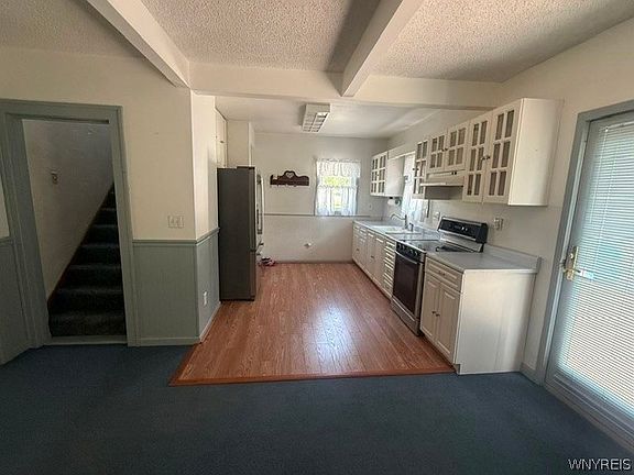 4th image of 7813 Chestnut Ridge Rd