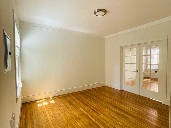 5th image of 1642 Larkin St APT 1