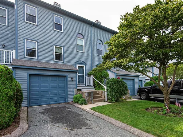 1 Willow Glen Cir APT 85, Warwick, RI 02889