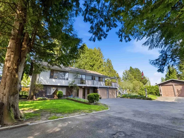 5860 172nd St, Surrey, BC V3S 3Z6