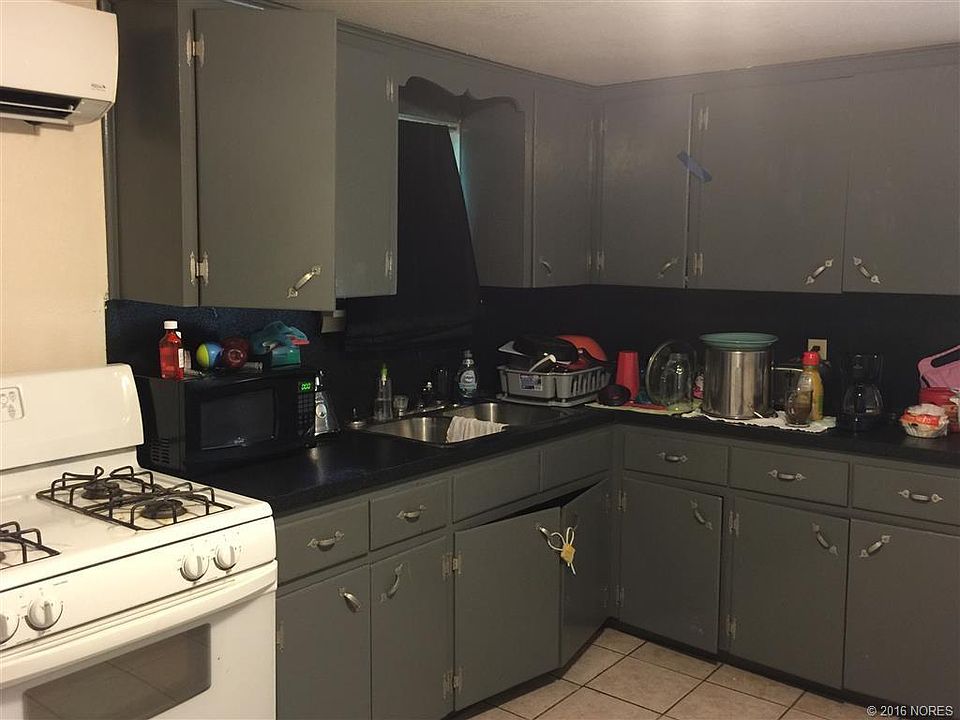 2nd image of 1305 N Vinita Ave
