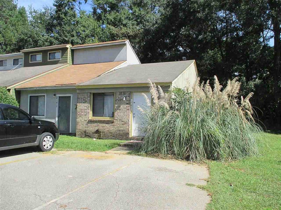 1st image of 2165 Sandpiper St #F