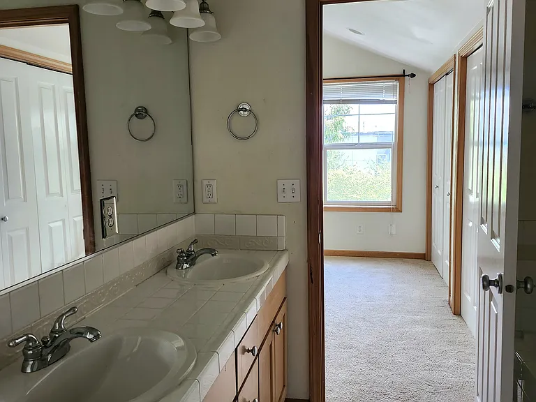 4505 40th Ave SW #A — Photo 16