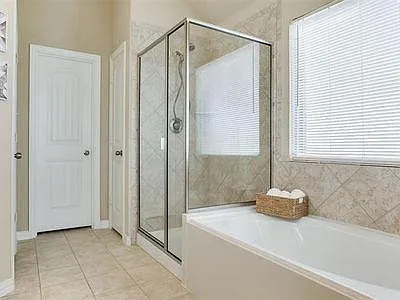 1816 Woodlawn Trl — Photo 20