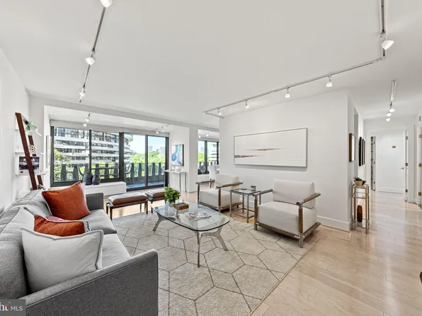 2510 Virginia Ave NW #401-N, Washington, DC 20037