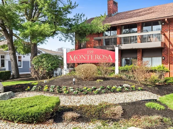 159 Main St APT 47C, Stoneham, MA 02180