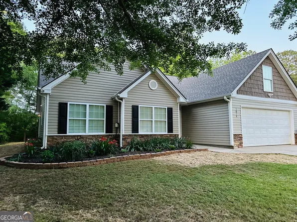 1024 Stag Run Dr, Mansfield, GA 30055