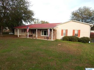 995 Charest Rd, Somerville, AL 35670