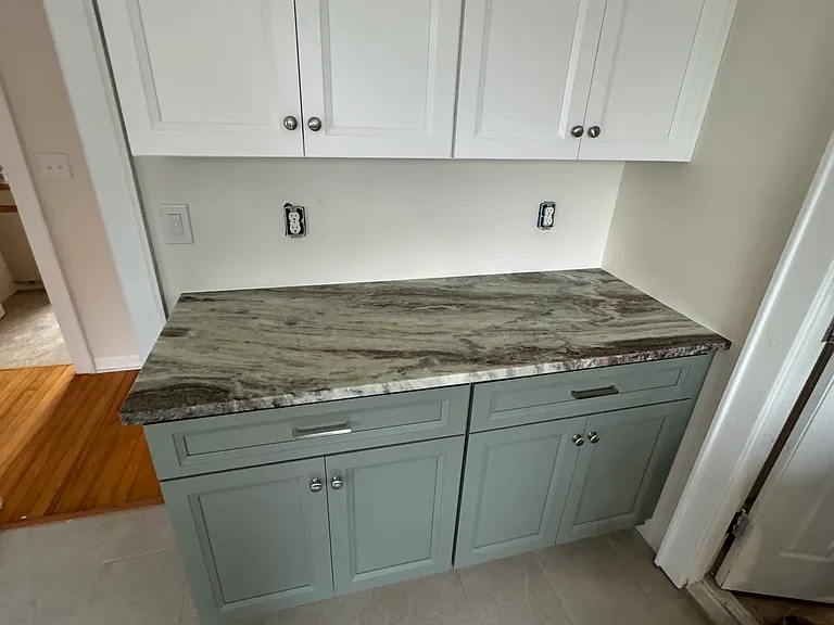 318 Holden St #1 — Photo 6