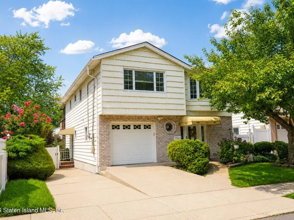29 Ismay St, Staten Island, NY 10314