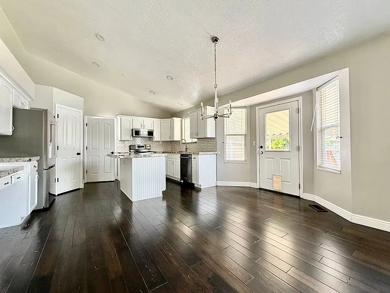 4772 W 9070 S — Photo 11