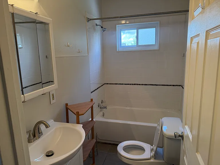 4613 Bancroft St — Photo 11