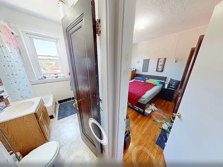 1800 Commonwealth Ave #3 — Photo 8