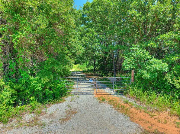 E 1390th Rd, Asher, OK 74826