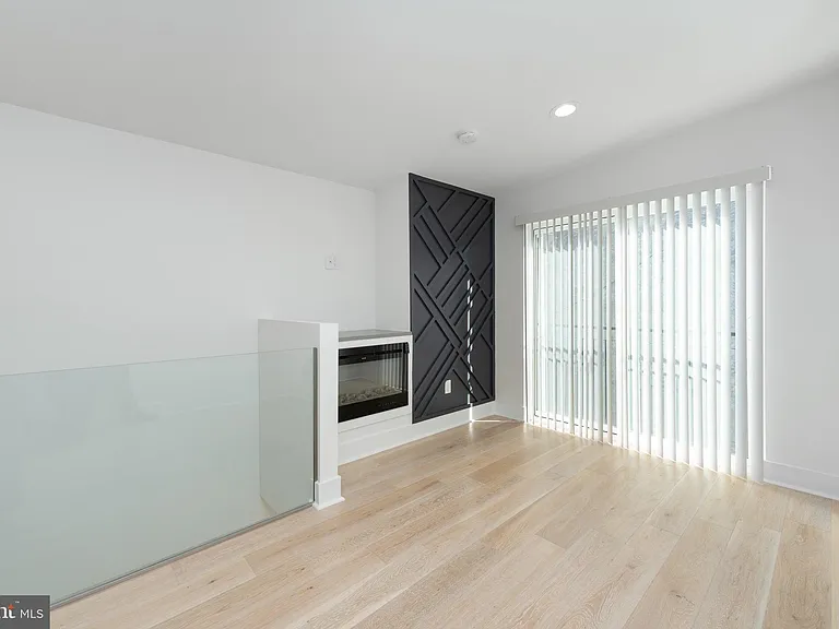 2517 Cedar St #2 — Photo 17