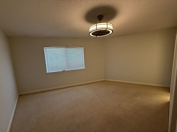 5th image of 285 Payne St Unit 1-22B