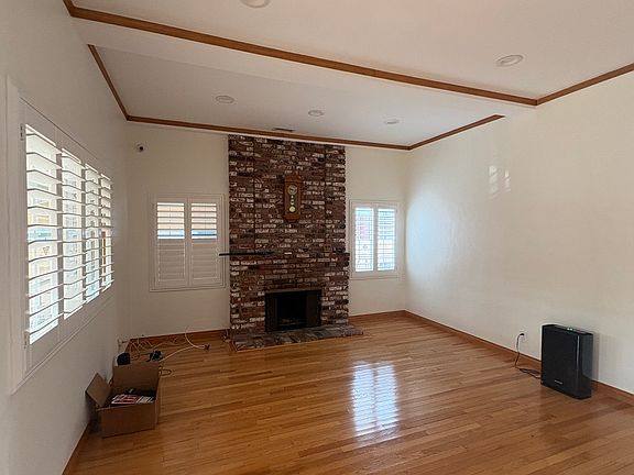 2nd image of 4124 Tivoli Ave