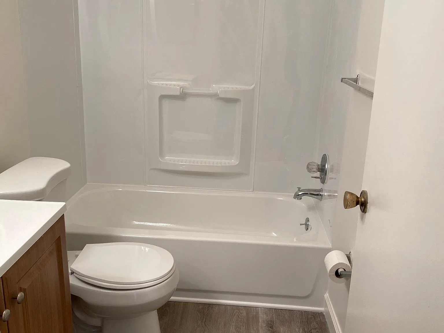 1 bed, 700 sqft, $1,400 — Photo 2