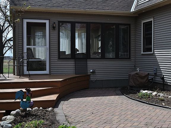 upper and lower deck