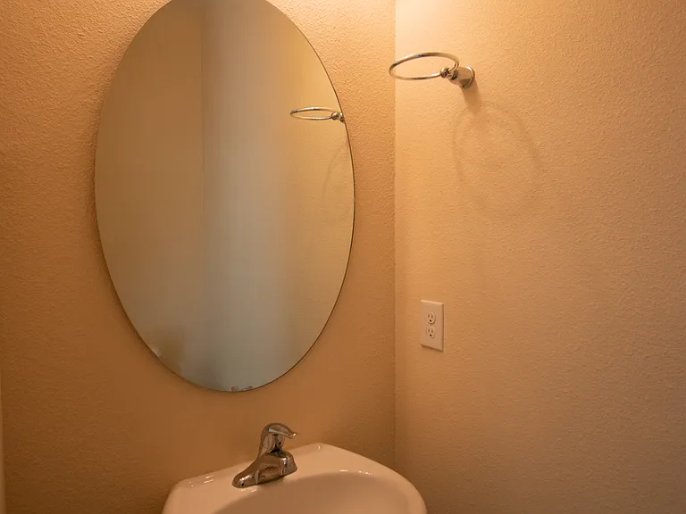 882 Rotary Rd — Photo 17