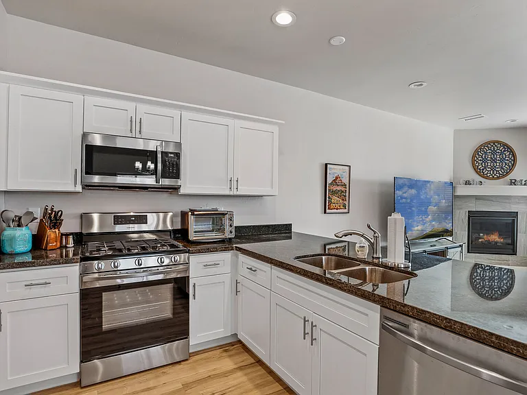 12255 Bliss Ave — Photo 6