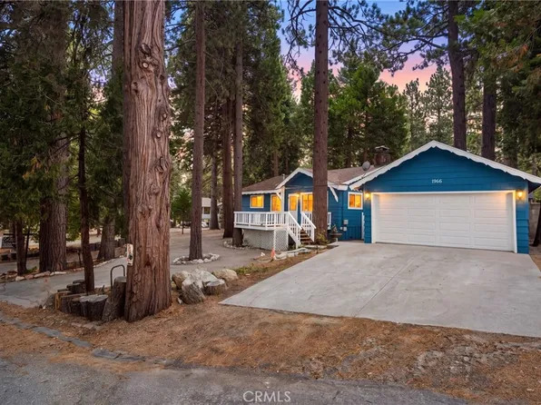 1966 Oakleaf Ct, Running Springs, CA 92382
