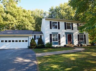 4515 Silas Hutchinson Dr, Chantilly, VA 20151