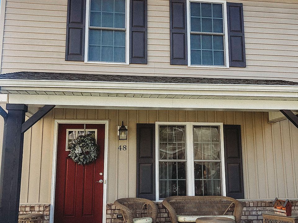 1st image of 48 Gloucester Dr #1