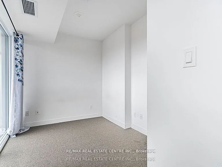 120 Varna Dr #605 — Photo 10