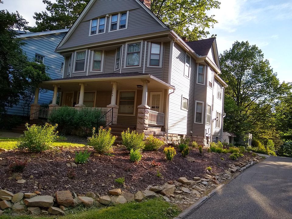 1st image of 2264 Grandview Ave